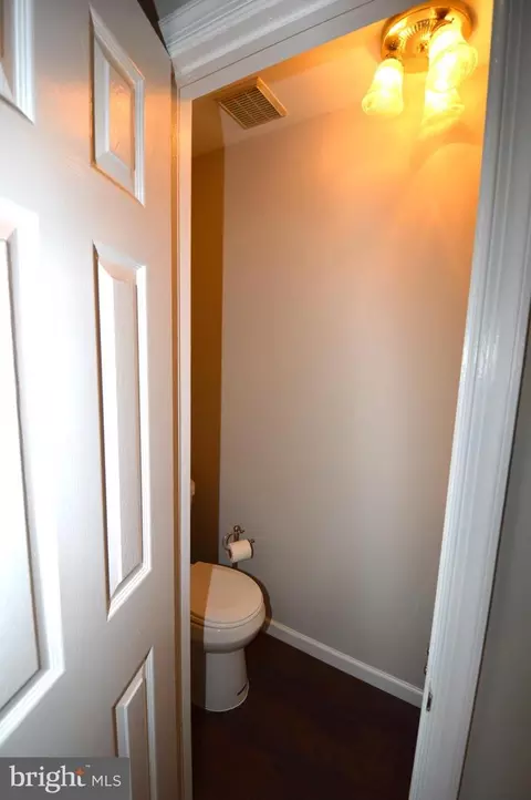 Bath - 2404 W Colonial Dr, Boothwyn, PA 19061 photo 1 of 5