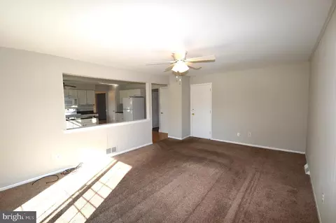 Living - 2404 W Colonial Dr, Boothwyn, PA 19061 photo 5 of 5