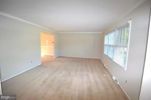 Living - 2404 W Colonial Dr, Boothwyn, PA 19061 photo 1 of 5