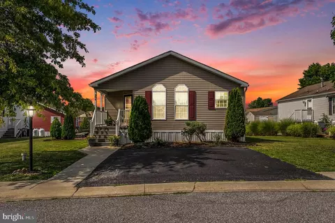 304 Winterset Rd, Garnet Valley, PA 19060