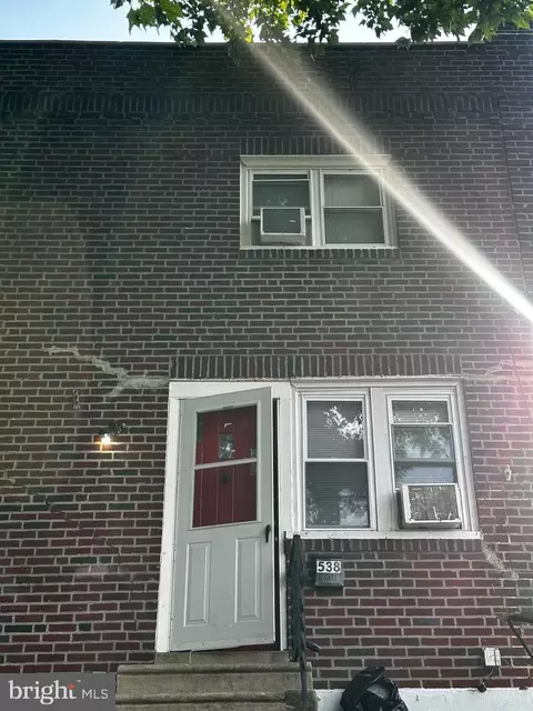 538 Snowden Rd, Upper Darby, PA 19082