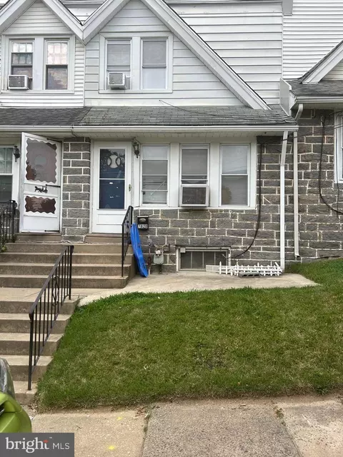7820 Westview Ave, Upper Darby, PA 19082 photo 2