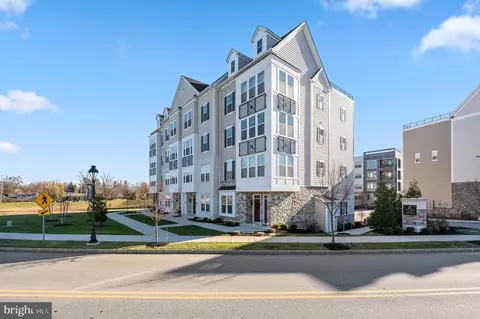 251 Charles Ellis Dr, Newtown Square, PA 19073