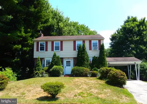 4373 School Ln, Brookhaven, PA 19015