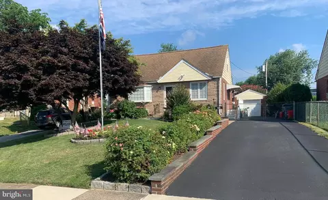 12 Pearson Ln, Havertown, PA 19083