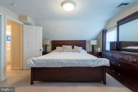 Bedroom - 2317 Cedar Ln, Secane, PA 19018 photo 1 of 5
