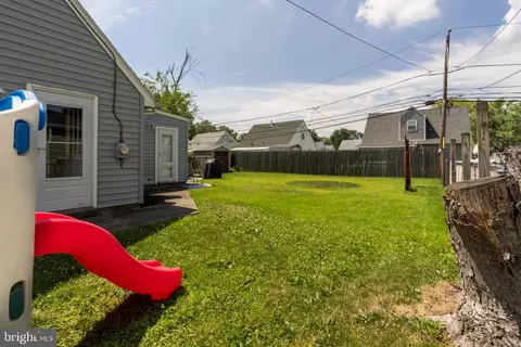 Exterior - 2317 Cedar Ln, Secane, PA 19018 photo 3 of 3