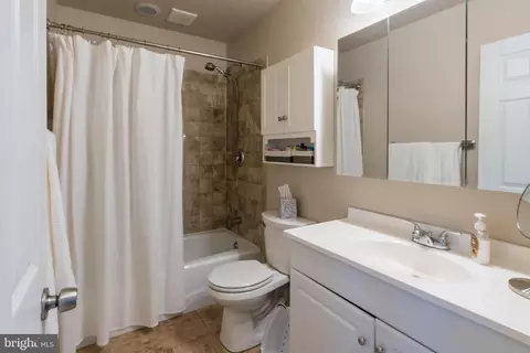 Bath - 2317 Cedar Ln, Secane, PA 19018 photo 1 of 1