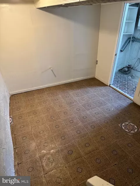 314 S Fairview Ave, Upper Darby, PA 19082 photo 24