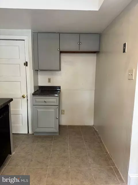 314 S Fairview Ave, Upper Darby, PA 19082 photo 12