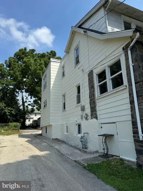 314 S Fairview Ave, Upper Darby, PA 19082