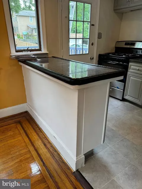 314 S Fairview Ave, Upper Darby, PA 19082 photo 10