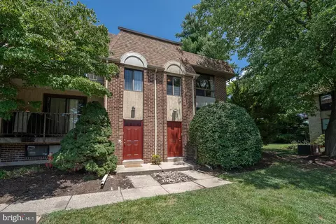 354 B Saybrook Ln, Wallingford, PA 19086