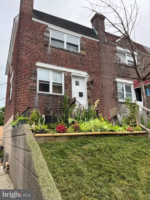 7100 Ruskin Ln, Upper Darby, PA 19082