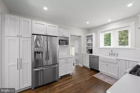 Kitchen - 404 N Wayne Ave, Wayne, PA 19087 photo 1 of 5