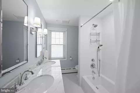 Bath - 404 N Wayne Ave, Wayne, PA 19087 photo 4 of 6