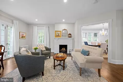 Living - 404 N Wayne Ave, Wayne, PA 19087 photo 1 of 4