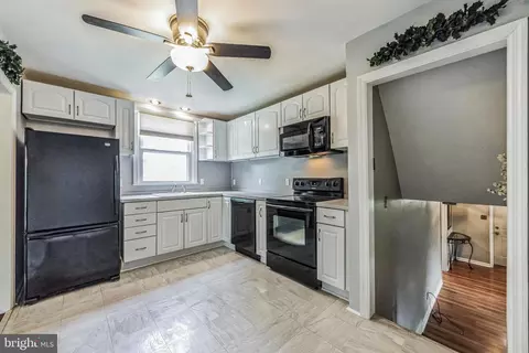 709 Windsor Pl, Wallingford, PA 19086 photo 11