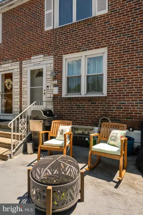 316 Pine St, Glenolden, PA 19036