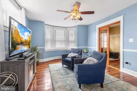 Living - 413 Netherwood Rd, Upper Darby, PA 19082 photo 4 of 4