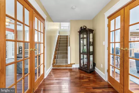 Entry Way - 413 Netherwood Rd, Upper Darby, PA 19082 photo 1 of 5