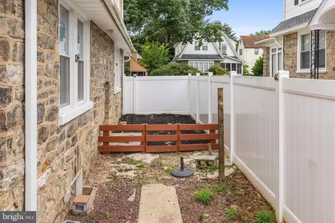 Exterior - 413 Netherwood Rd, Upper Darby, PA 19082 photo 10 of 10