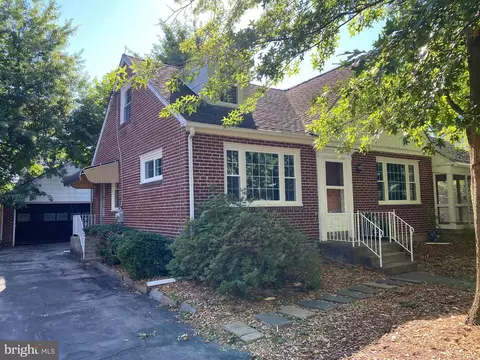 1017 Concord Ave, Drexel Hill, PA 19026