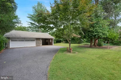 Exterior - 417 Pinecrest Rd, Springfield, PA 19064 photo 2 of 3