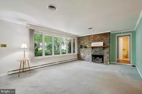 Living - 417 Pinecrest Rd, Springfield, PA 19064 photo 1 of 6