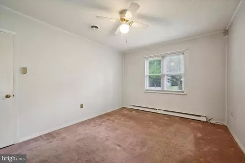 Bedroom - 417 Pinecrest Rd, Springfield, PA 19064 photo 2 of 4