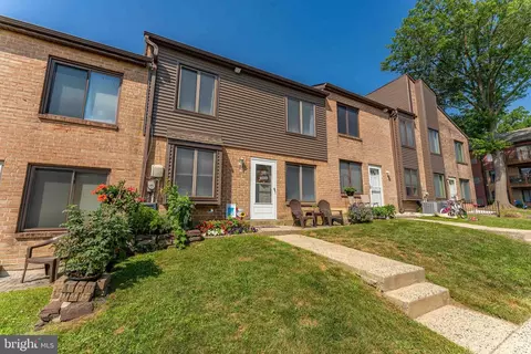 5200 Hilltop Dr #G16, Brookhaven, PA 19015