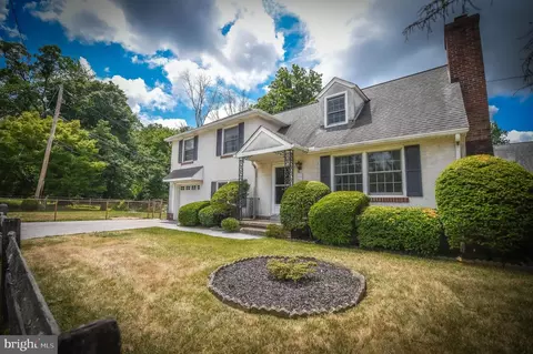 287 S Devon Ave, Wayne, PA 19087 photo 2