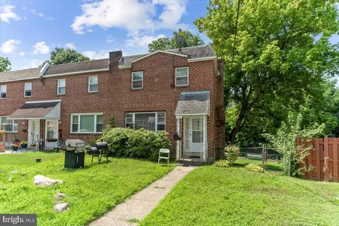 1642 Powell Rd, Brookhaven, PA 19015