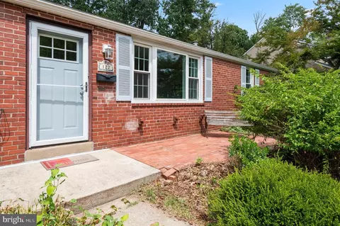 122 Harmil Rd, Broomall, PA 19008