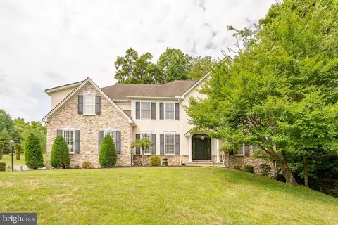 1117 Darczuk Dr, Garnet Valley, PA 19060