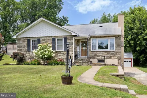 110 N State Rd N, Springfield, PA 19064