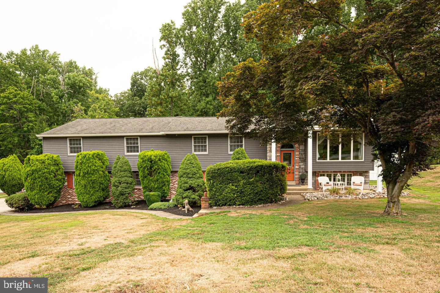 Exterior - 8 Devon Ln, Media, PA 19063 photo 2 of 18