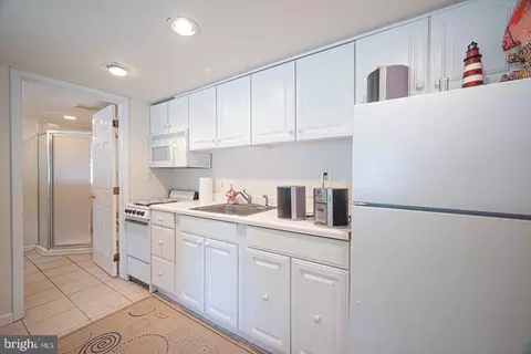 Kitchen - 8 Devon Ln, Media, PA 19063 photo 5 of 5
