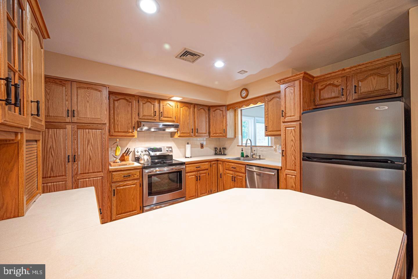 Kitchen - 8 Devon Ln, Media, PA 19063 photo 2 of 5