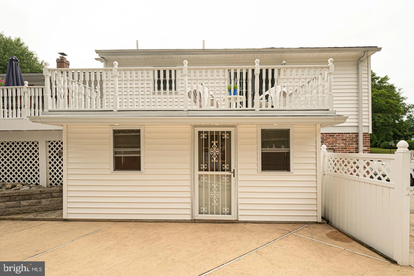 Exterior - 8 Devon Ln, Media, PA 19063 photo 17 of 18