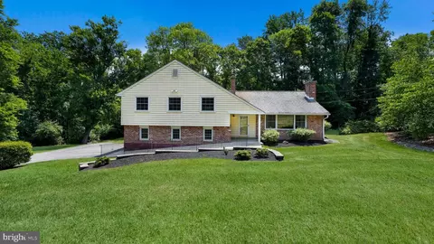 12 Lantern Ln, Media, PA 19063