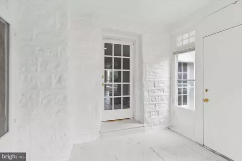 Entry Way - 283 Copley Rd, Upper Darby, PA 19082 photo 1 of 1
