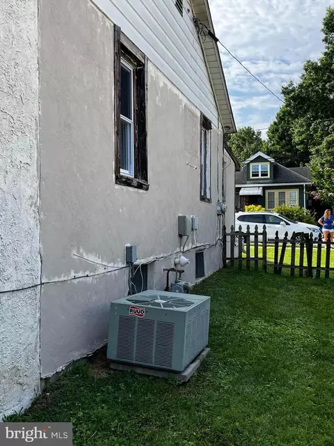 22 12 Taylor Ave, Boothwyn, PA 19061 photo 9