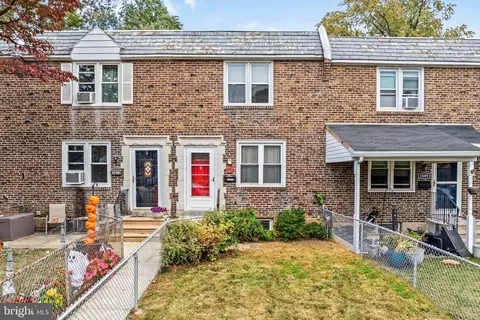 1011 Minden Ln, Collingdale, PA 19023