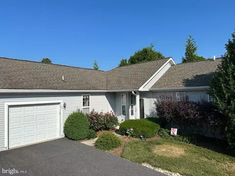 121 S Foxtail Ln, Glen Mills, PA 19342