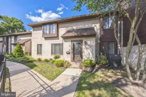 506 Marple Woods Dr #506-C, Springfield, PA 19064
