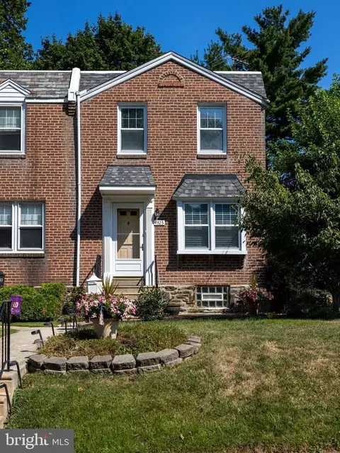4925 Woodland Ave, Drexel Hill, PA 19026