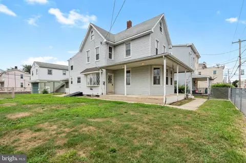 702 Market St, Marcus Hook, PA 19061