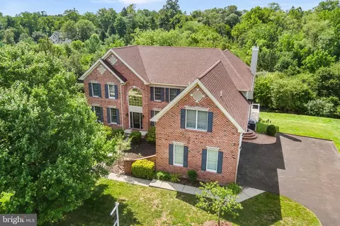 19 Strickland Way, Glen Mills, PA 19342