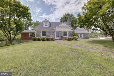 413 Osborne Ln, Wallingford, PA 19086